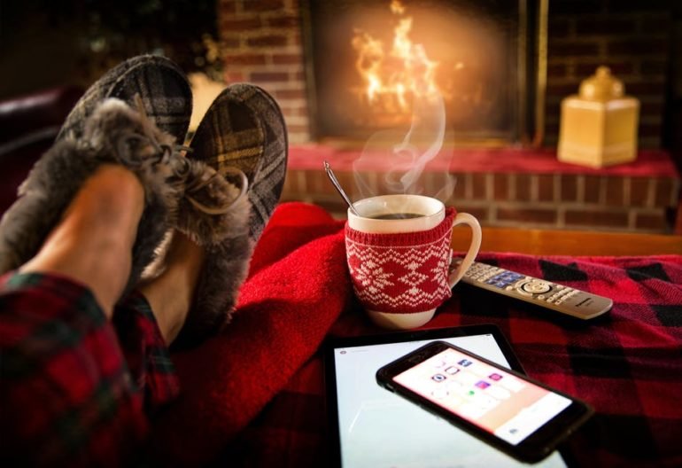 How Do Freelancers Stay Productive During The Winter Holidays?